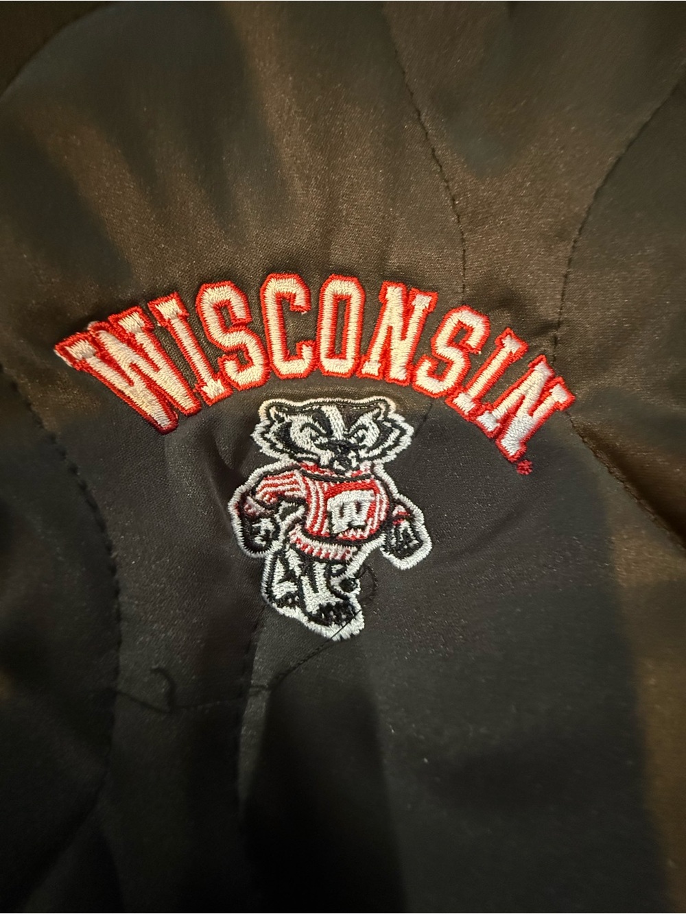 Women’s Wisconsin quilted hooded vest
